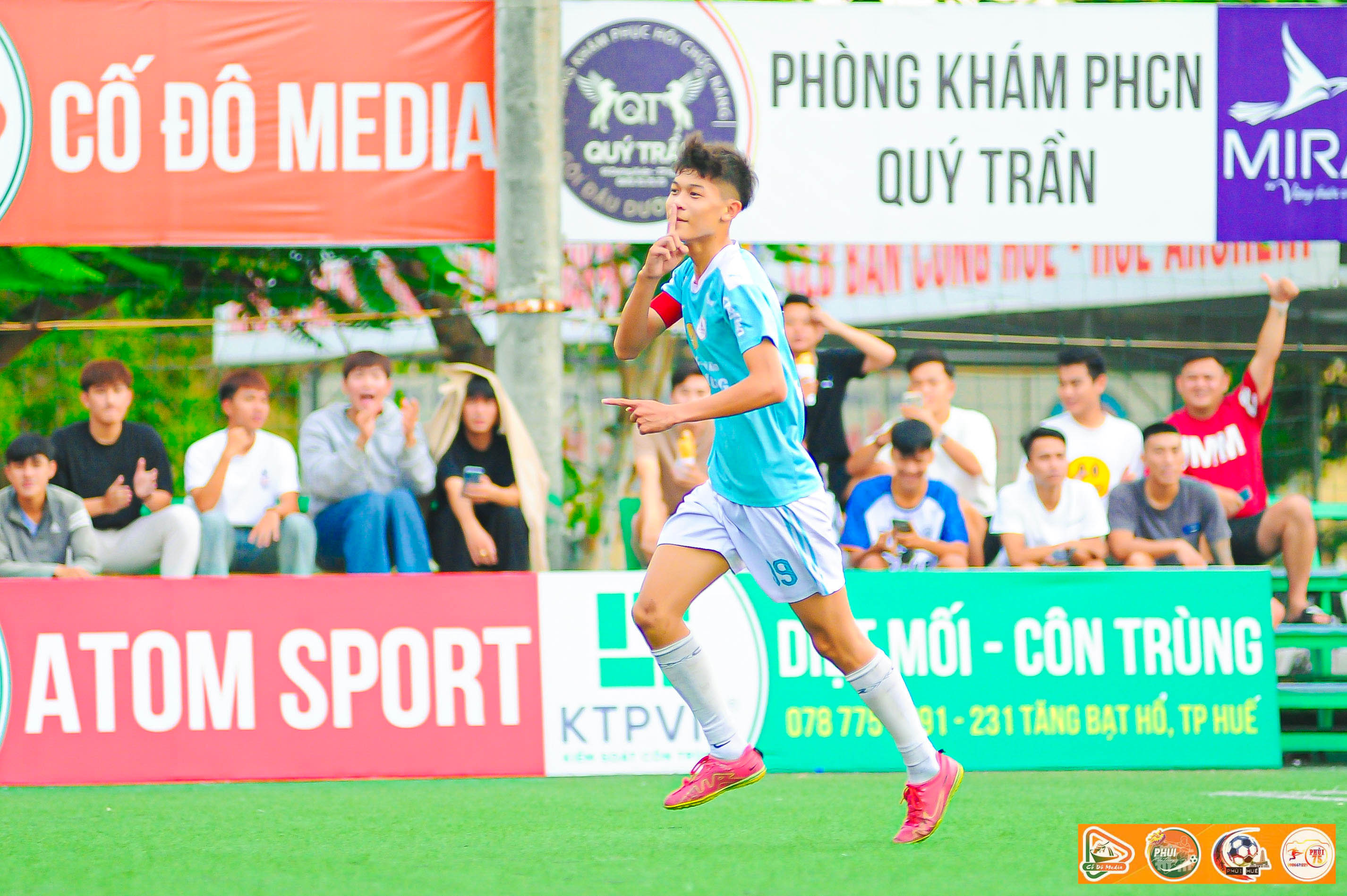 Hoàng Vũ nâng tỉ số lên 2-0 cho AE Thuận An