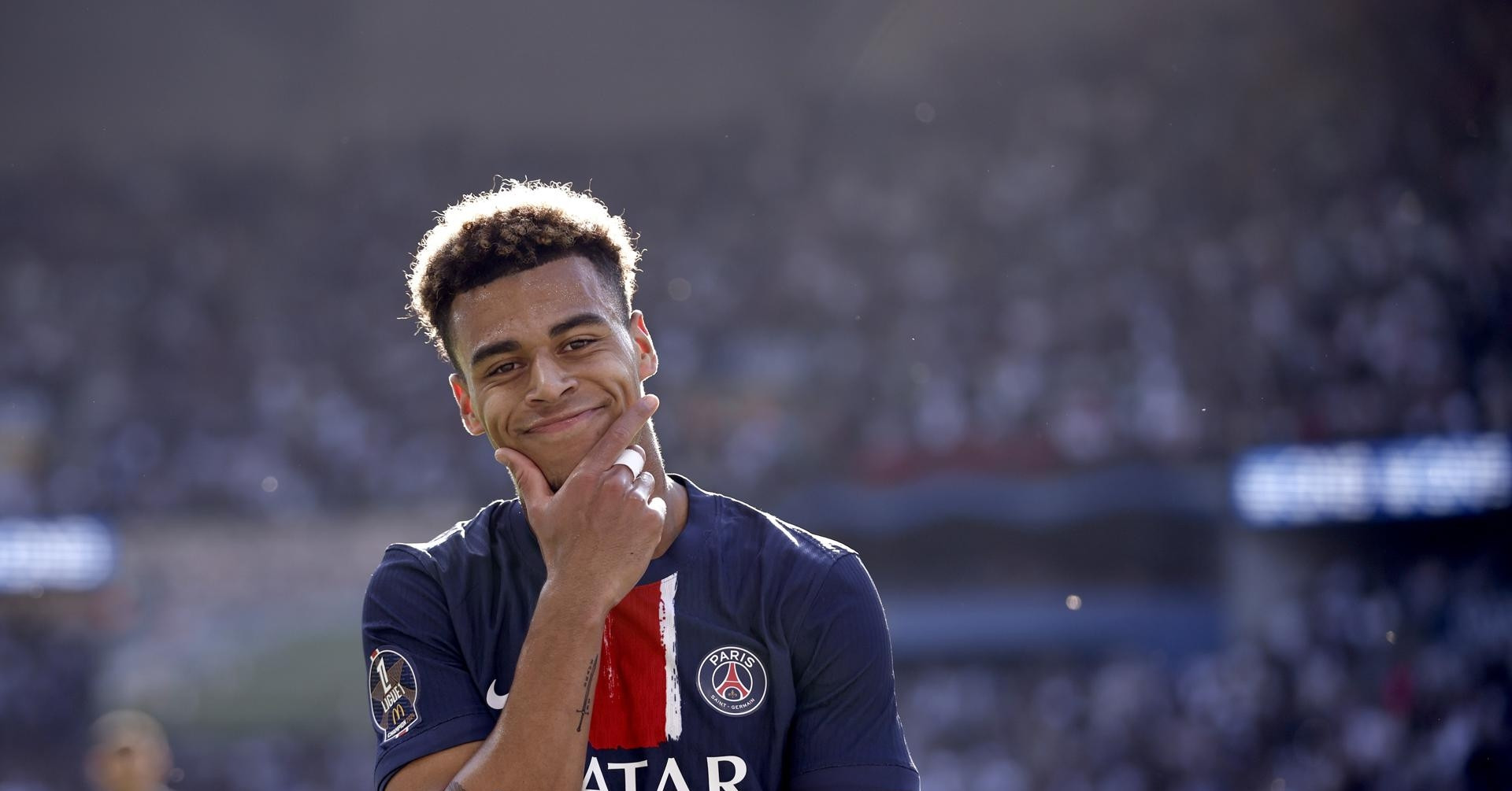 Tin Chuyển Nhượng Ngày 12/4: MU Nhắm Desire Doue, Arsenal Theo Đuổi Huijsen