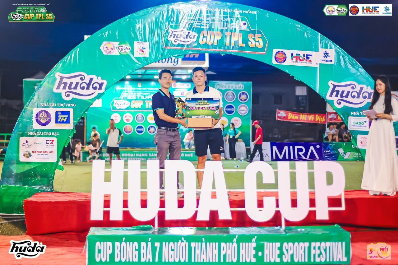 Vua phá lưới thuộc về Minh Hiếu (FC Automobile) 