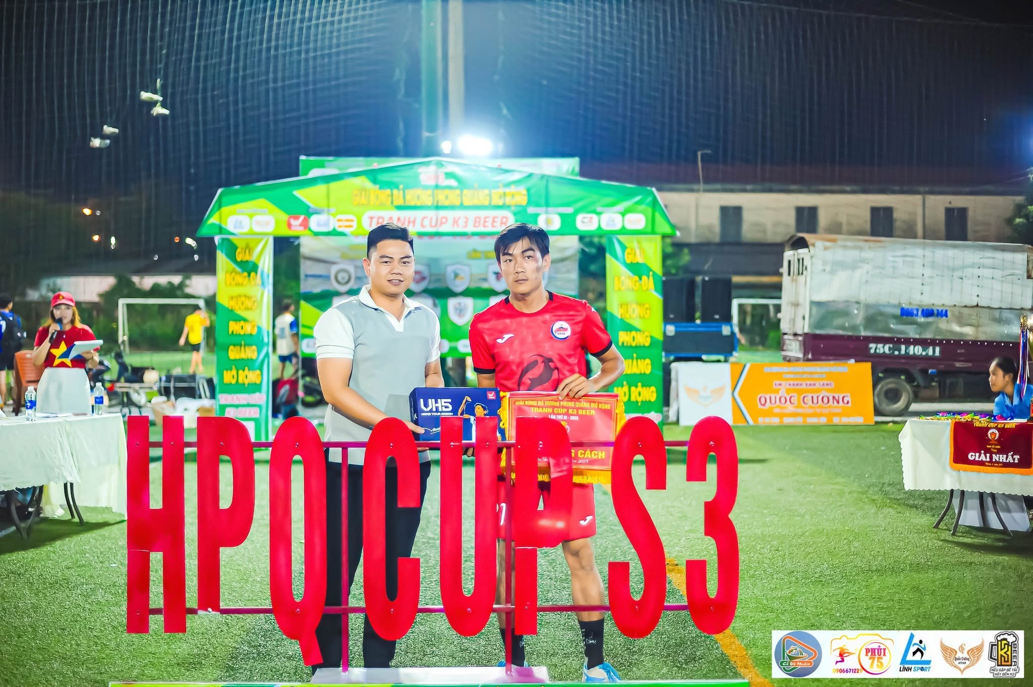 FC Vĩ Tuyến 17 giành danh hiệu đội bóng phong cách.