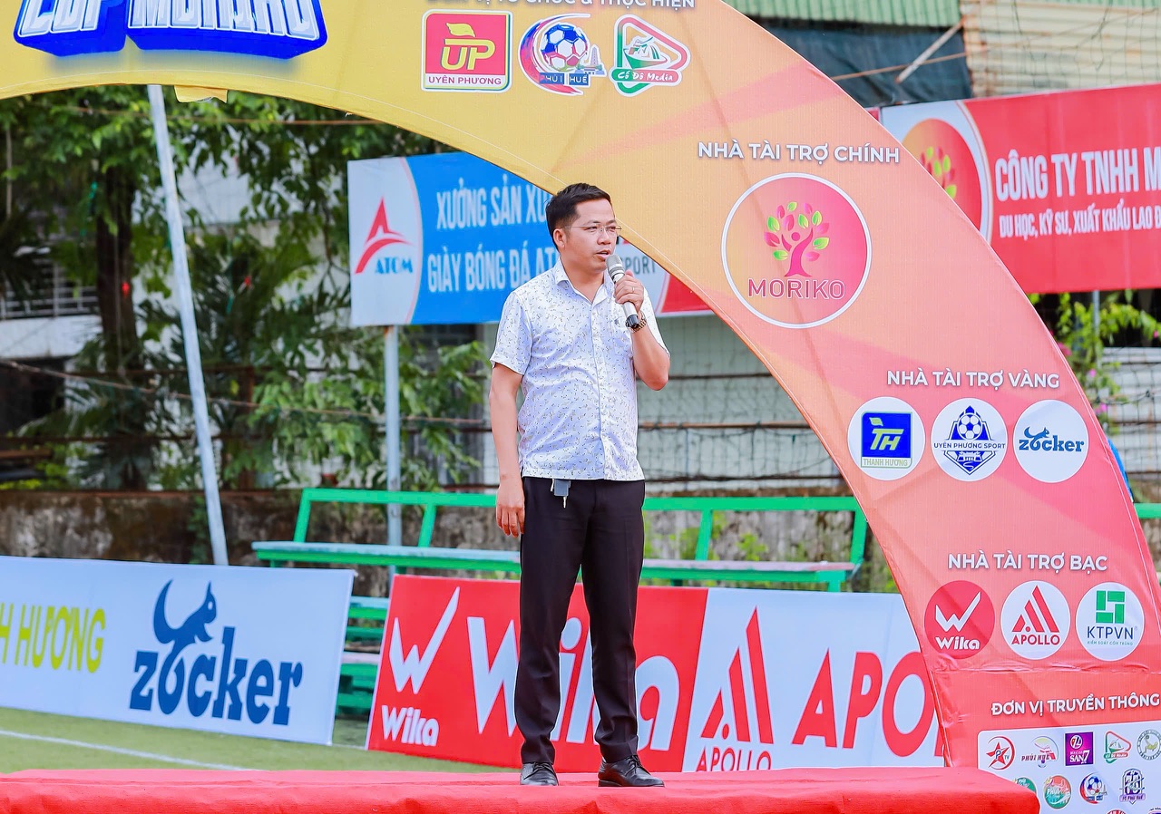 Ông Nguyễn Thanh Tùng đại diện các nhà tài trợ phát biểu