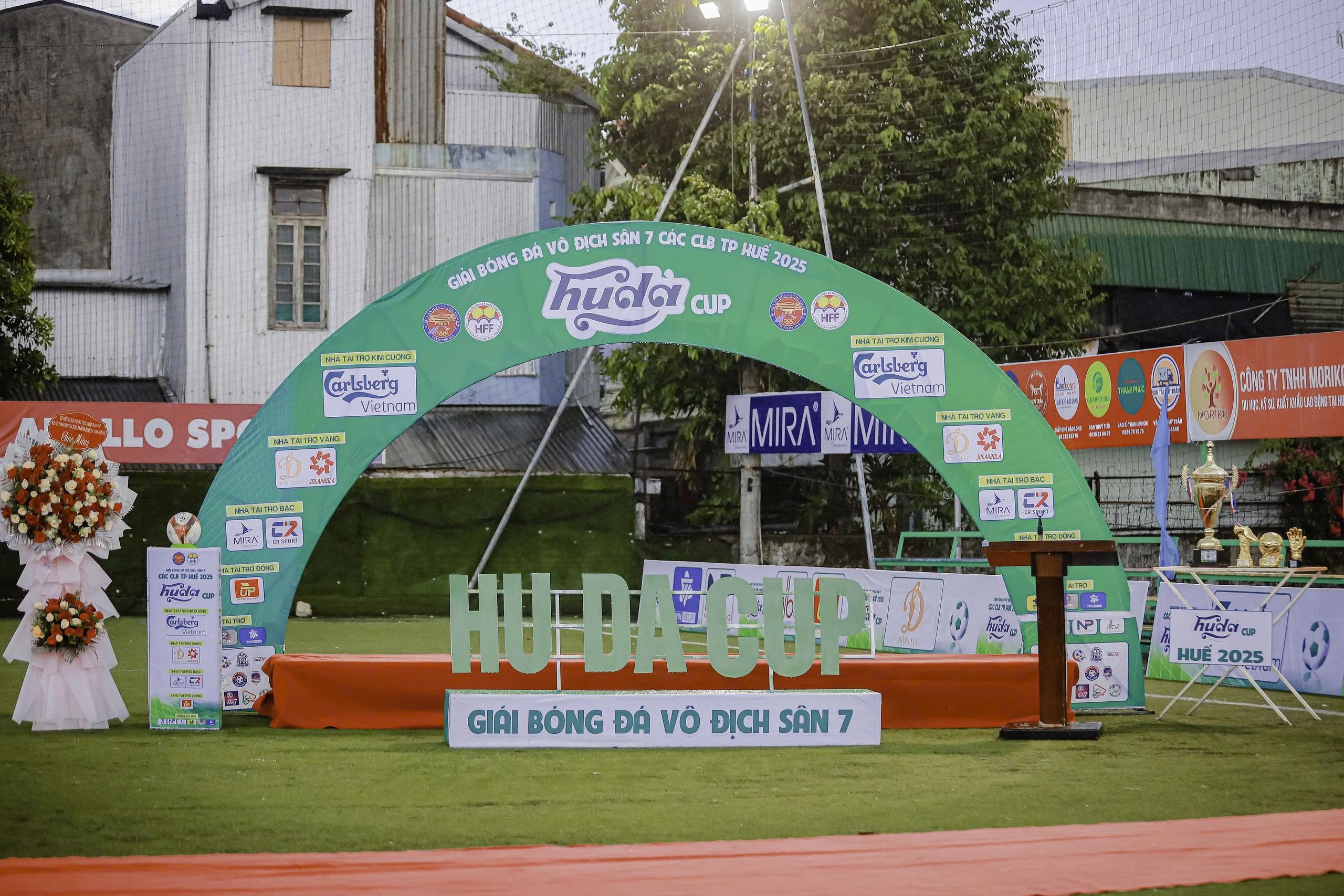 Lễ khai mạc Giải Bóng đá Vô địch sân 7 các Câu lạc bộ TP Huế 2025 – Huda Cup