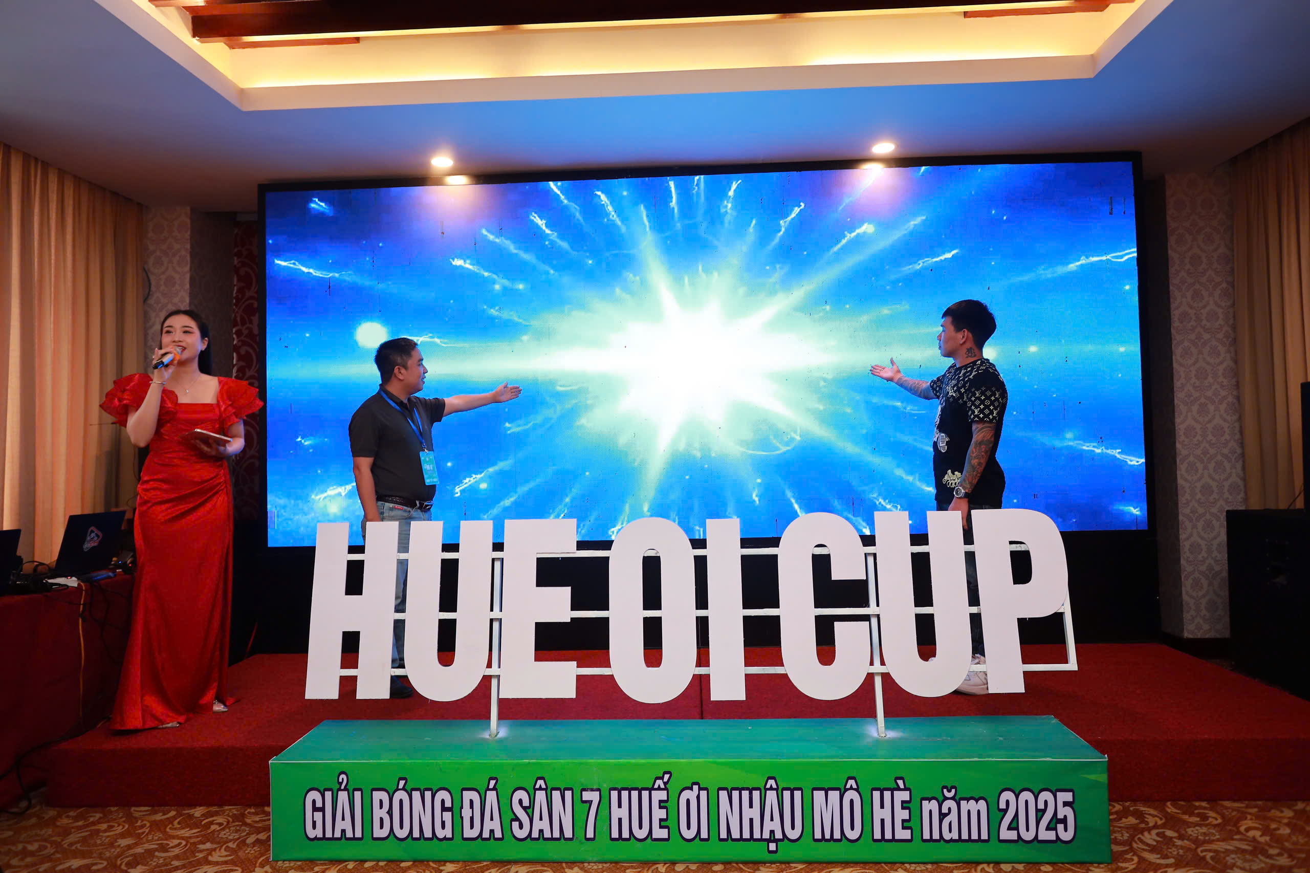 Nghi thức ra mắt giải đấu