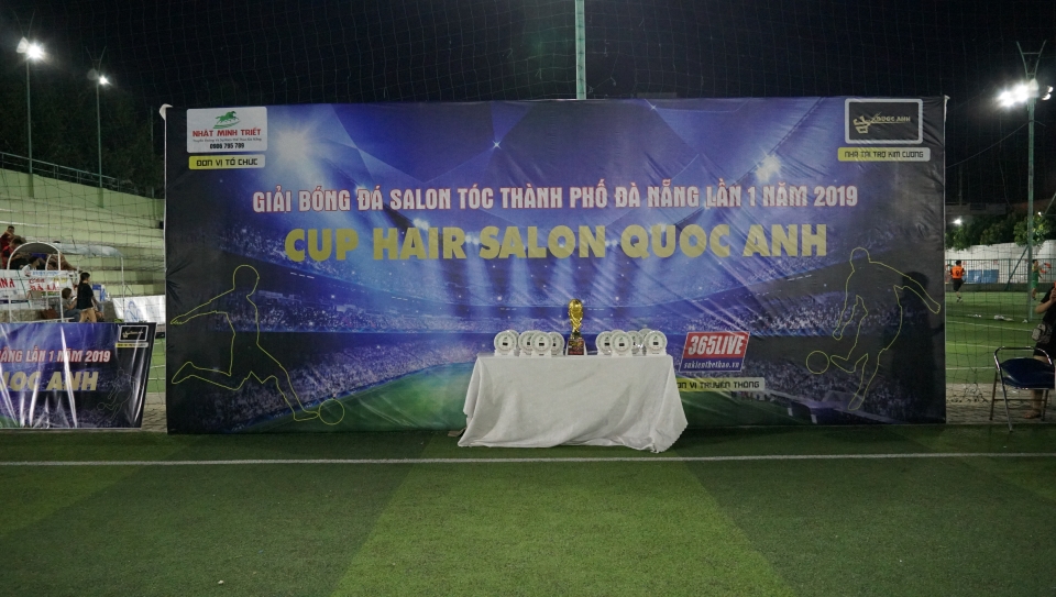 giai-bong-da-salon-toc-da-nang-2019-1