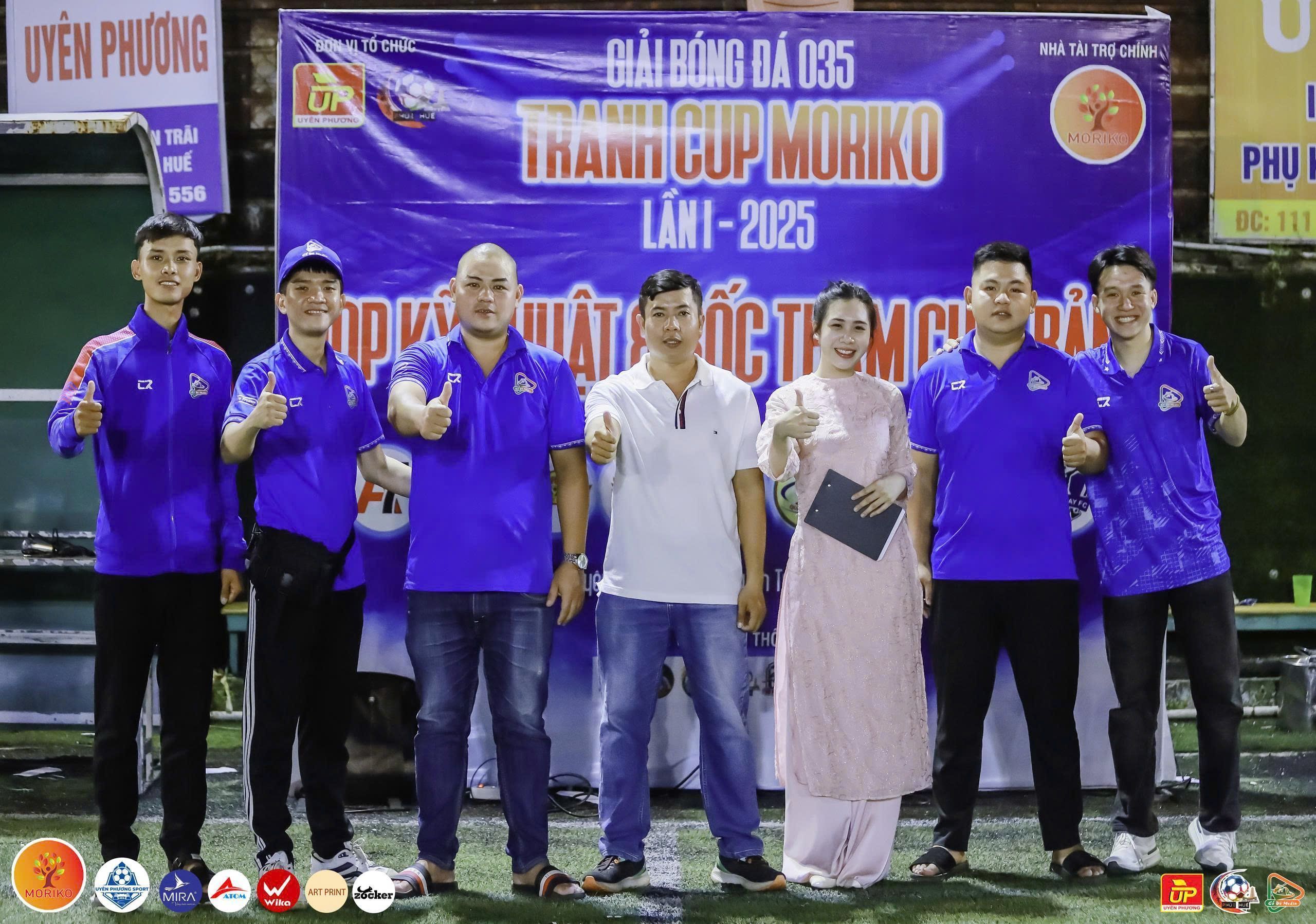 Đại diện BTC giải cùng đội ngũ truyền thông Cố Đô Media