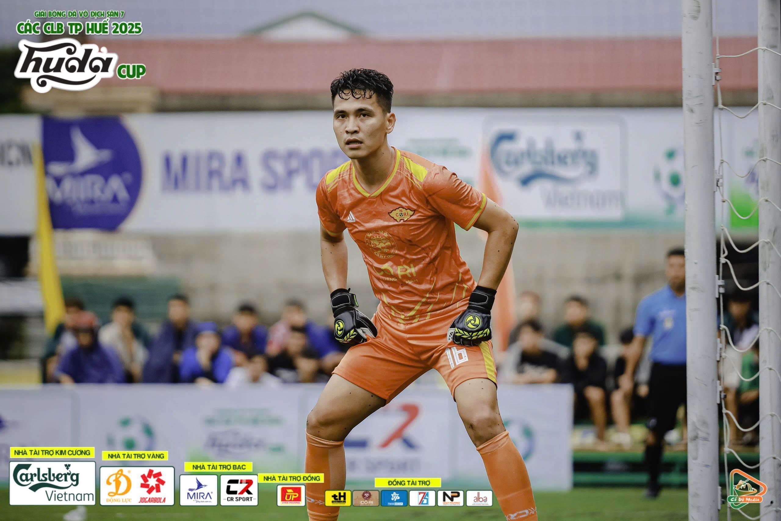 Thành Biển trong màu áo FC Cô Ri